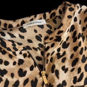 Calvin Klein Animal Print Blouse with Gold Zipper.  Like New! Women’s Size Large
